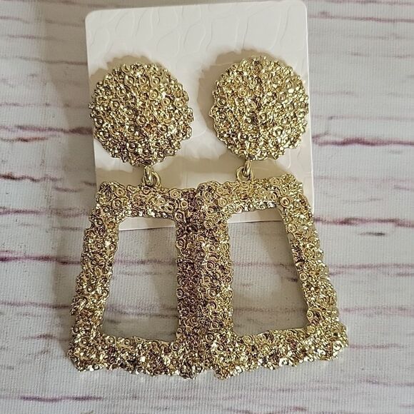 Bundle of Three Goldtone Earrings NWOT - Picture 2 of 4